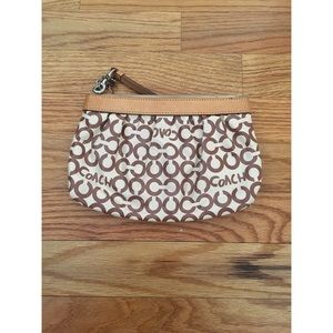 Authentic Classic COACH Wristlet